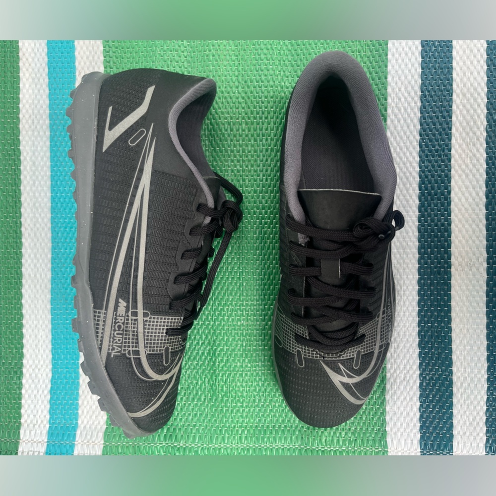 Black Nike Indoor Shoes